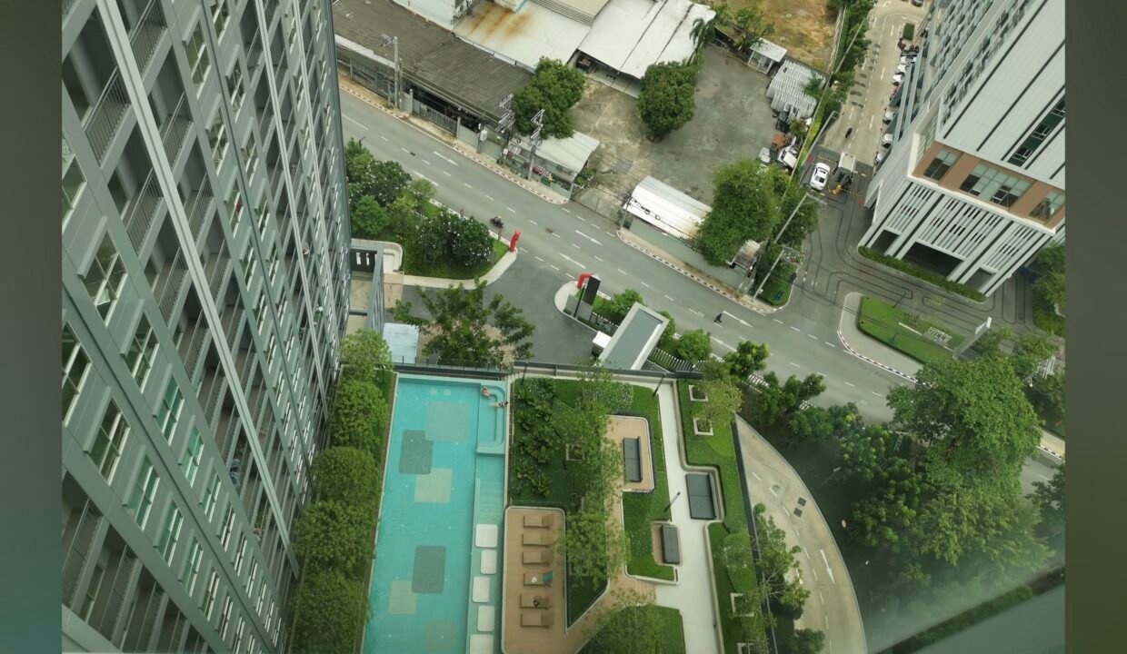 1000015937